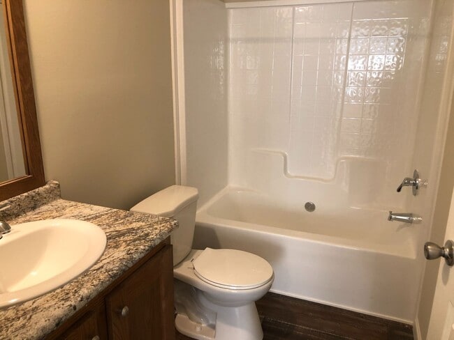 Photo - 1316 Cora Ln