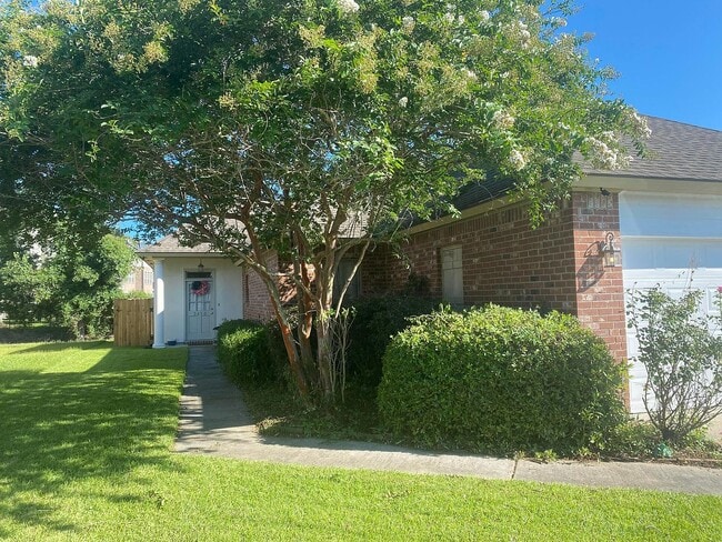 Photo - 3450 Northlake Ave House