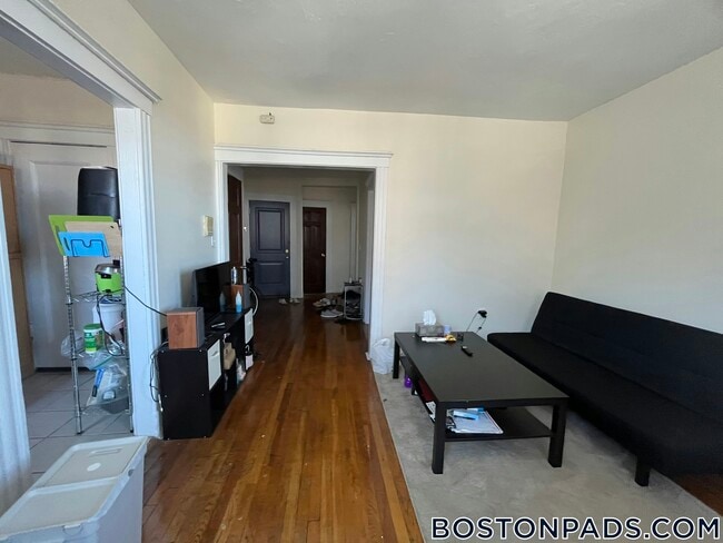 Photo - 248 Kelton St Unidad 9