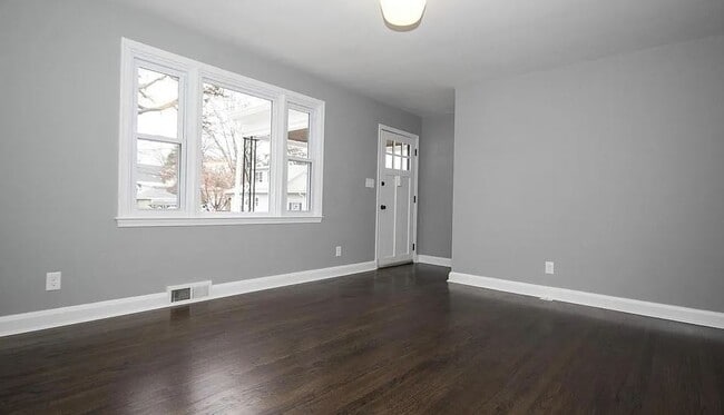Photo - 4401 Buchanan Ave
