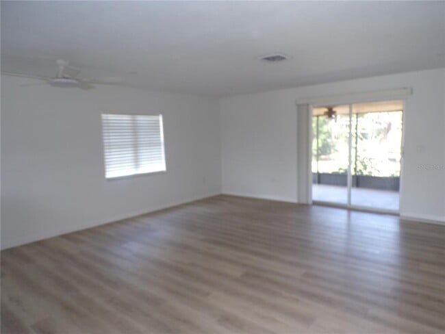 Photo - 421 Orchid Dr