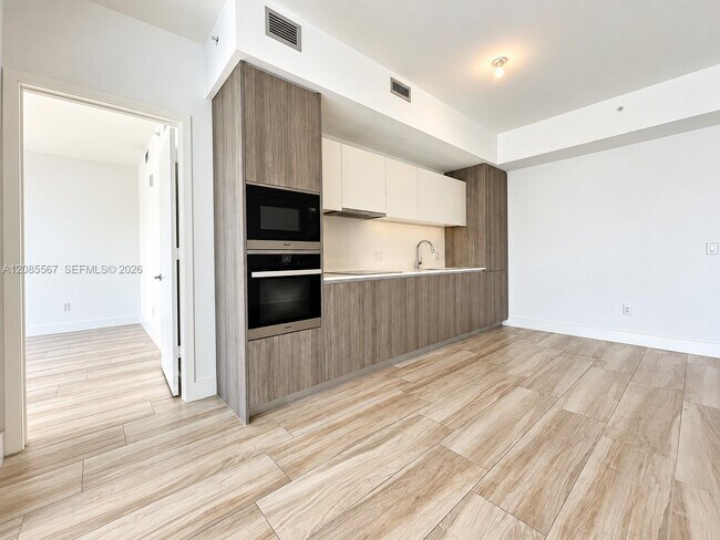 Photo - 2900 NE 7th Ave Unit 1104