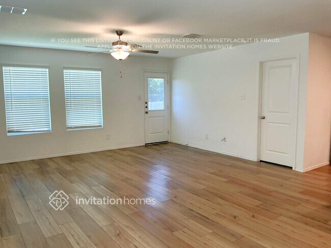 Photo - 10527 Sewell Cir