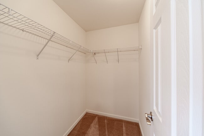 CEDAR HILL APARTMENTS