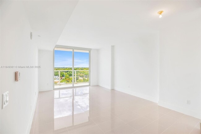 Photo - 4250 Biscayne Blvd
