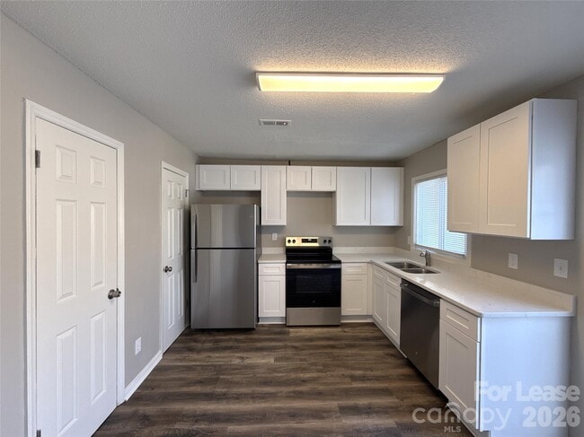 Photo - 300 N Main St Unit 4