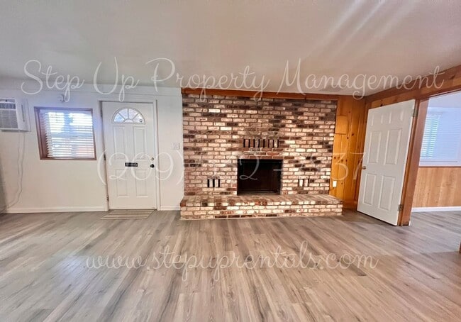 12915 Mountain View Rd Unit B