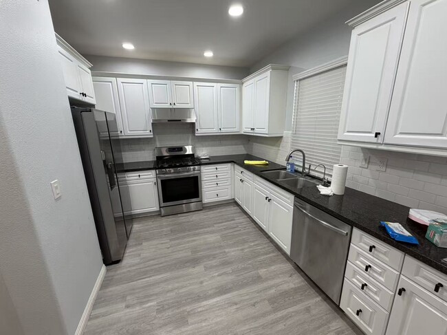 Photo - 8371 Edgewood St