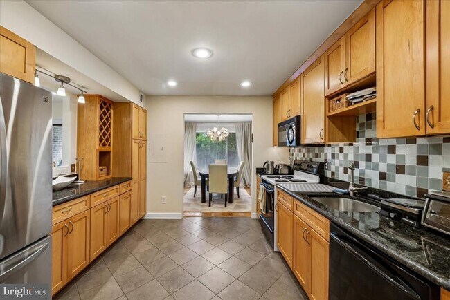 Photo - 11419 Commonwealth Dr Unit 302