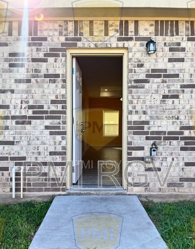 Photo - 1101 W Kohala Ave Unit 1