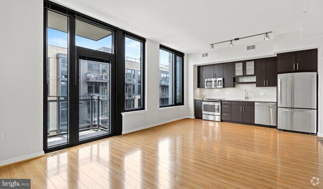 Building Photo - 8300 Wisconsin Ave Unit 1B-441 Rental