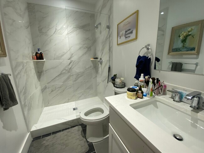 Photo - 21 Regent Cir Unit #1