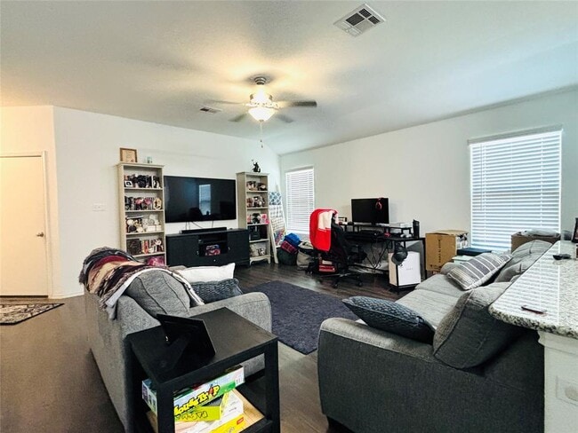 Photo - 113 Star Pass