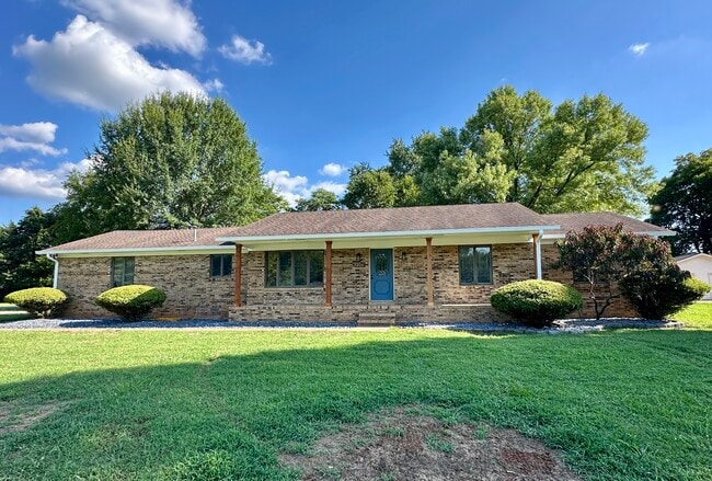 Building Photo - 2397 Braxton Bragg Dr Rental