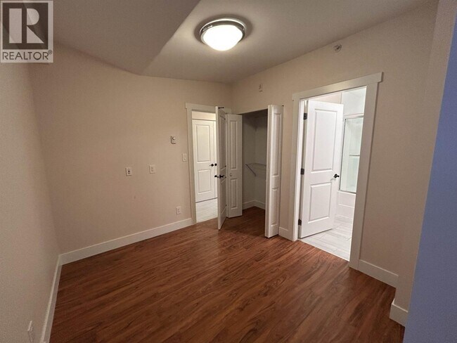 Photo - 191 E 11th Ave