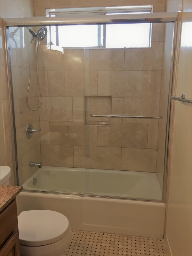 10961 Palms Blvd Unit 8