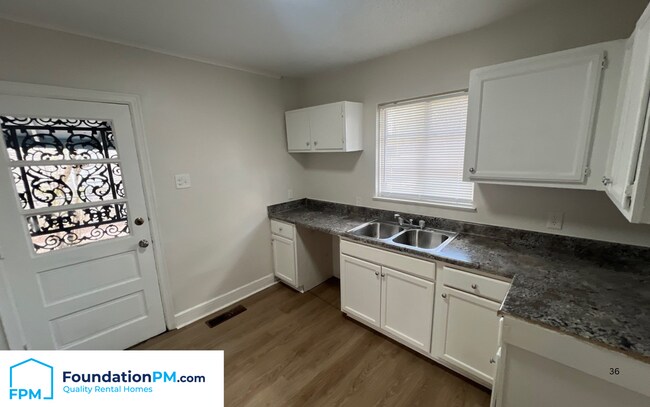 Photo - 2143 Vollintine Ave