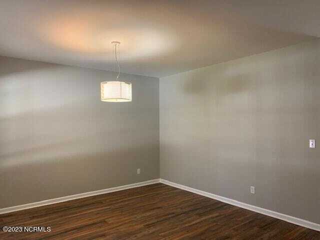 Photo - 862 Blue Bird Dr