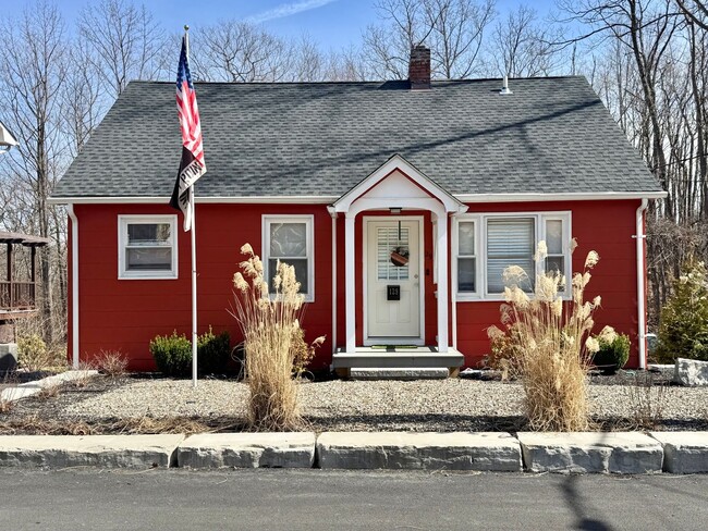 Building Photo - For Rent –Beautiful Home Minutes from West Point and Roe Park