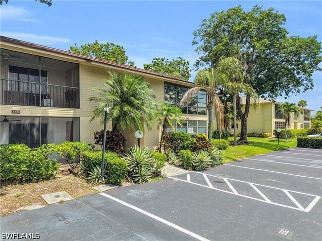 5713 Foxlake Dr Unit 1