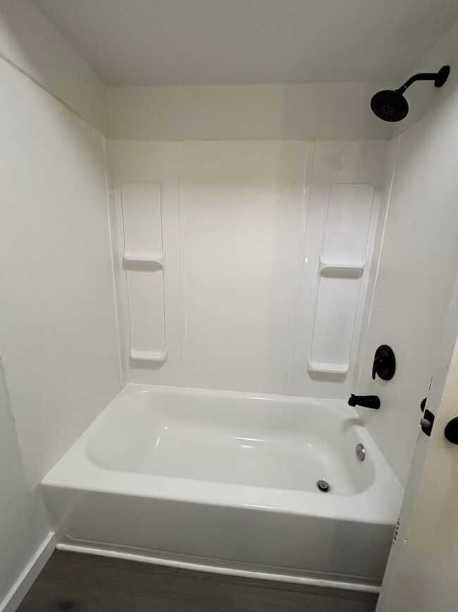 Photo - 2713 Center St