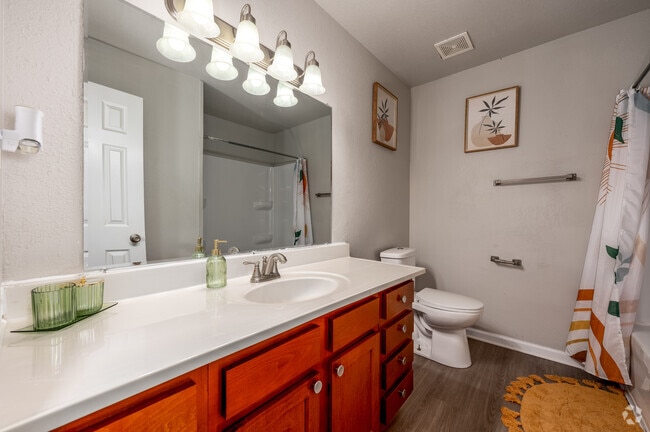 Model - 2BR, 1.5BA - 930SF - Bathroom