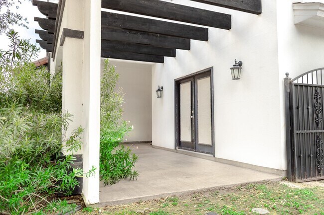 Photo - 10620 Porfirio Dr