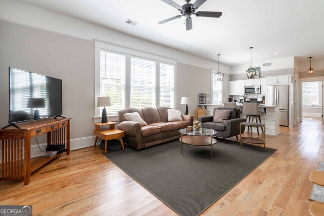 Photo - 828 Ponce De Leon Pl NE Unit ONE