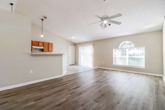 Photo - 3830 Sleepy Hill Oaks Loop