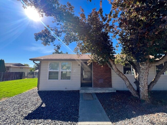 Building Photo - d1317 Unit 1317-B