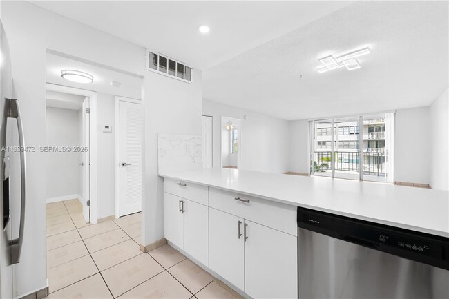 Photo - 16710 NE 9th Ave Unit 307