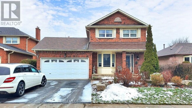 Photo - 12 Hialeah Crescent