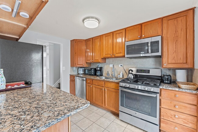 Photo - 19124 Staleybridge Rd
