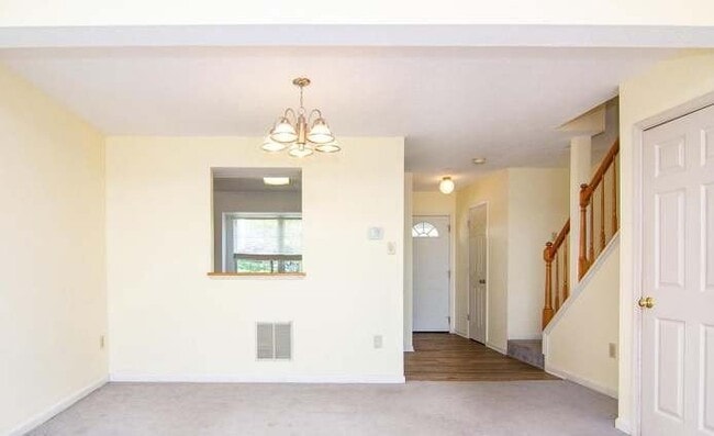 Photo - 436 Spalding Ct