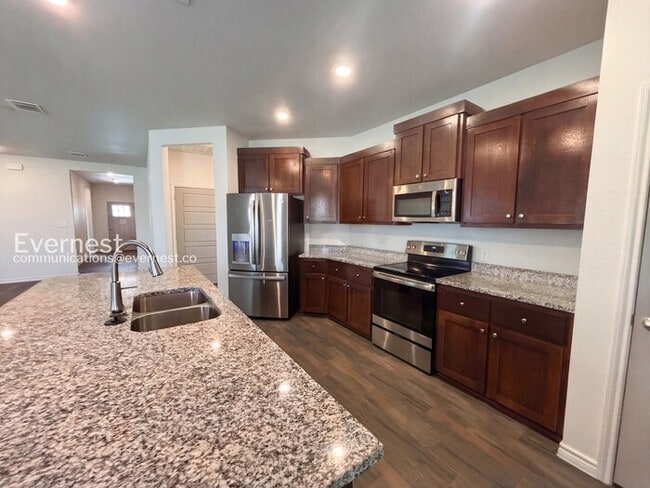 Photo - 854 Freedom Cir