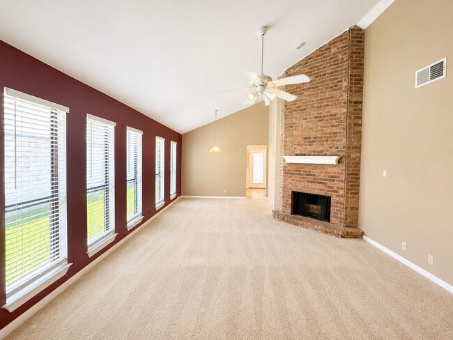 Photo - Beautifully maintained 2-bedroom garden home in North East Independent School District