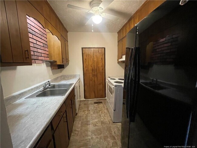 Photo - 4809 Belford Rd