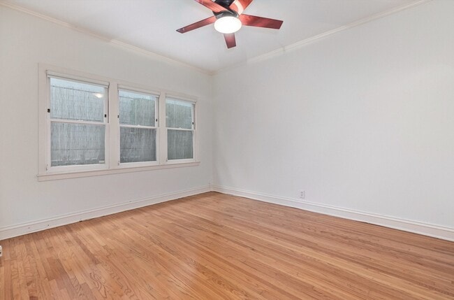 bedroom 1 - 439 S Palm Dr Unit 441 1.2