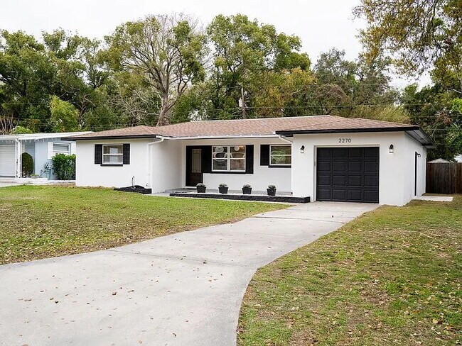 Building Photo - Cozy Updated Home Near Beaches, Shops & BayCare Ballpark