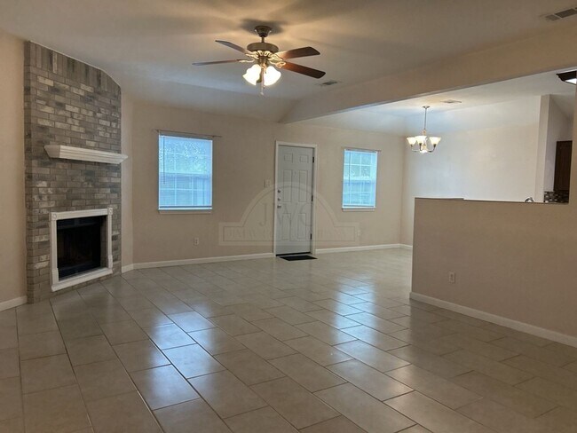 Photo - 4910 Parkwood Dr