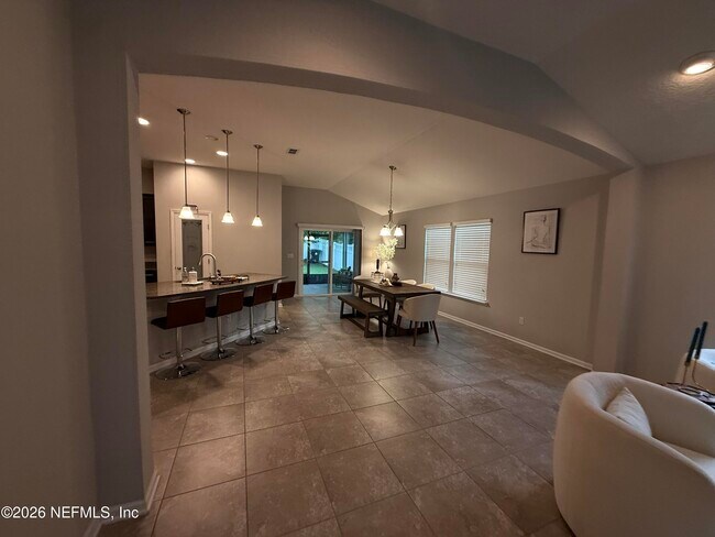 Photo - 686 Glendale Ln