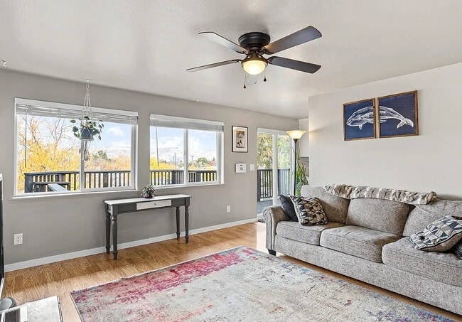 Living Room - 312 N 18th Ave