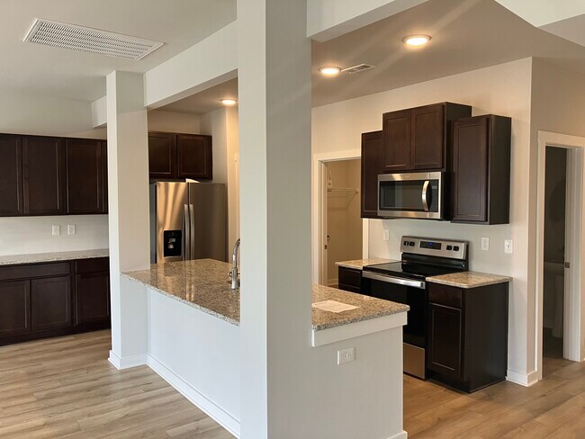 Photo - 6028 Taramore Ln NW