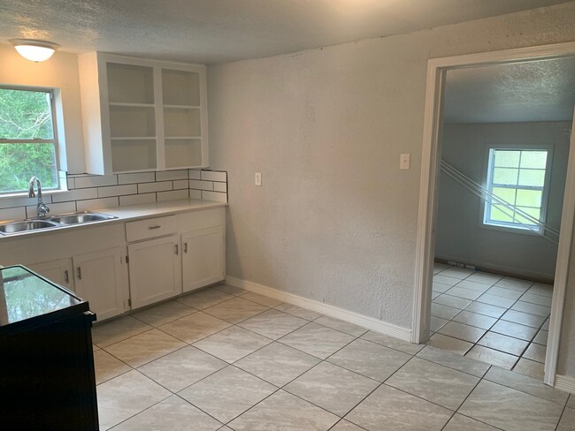 Photo - 2306 28th Ave N