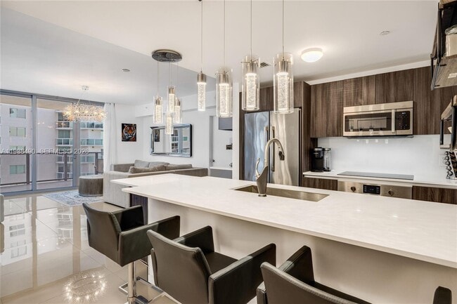 Photo - 488 NE 18th St Unidad 1511