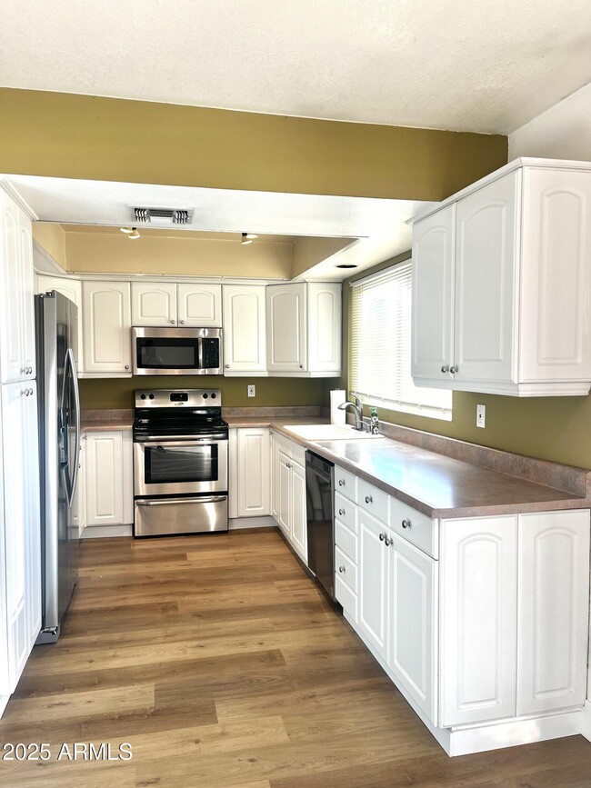 Photo - 17652 N 19th Dr