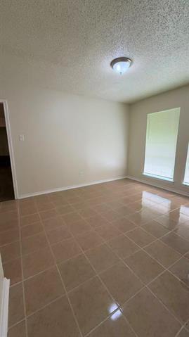 Photo - 212 Darrin Dr
