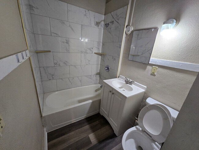 Photo - 1512 Jones St Unit Apt 3