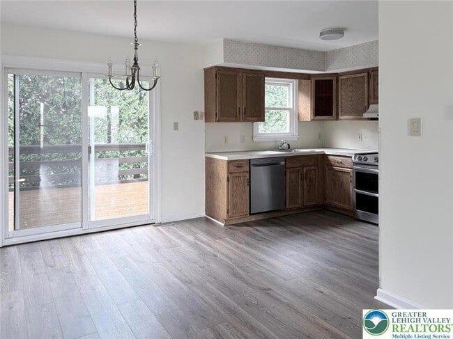 Photo - 1217 N Nelson St