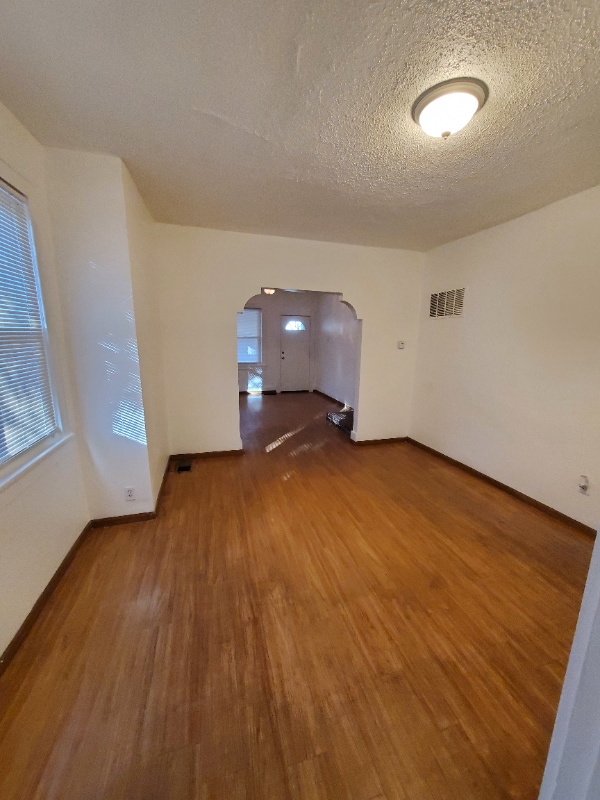 Photo - 8414 Midland Blvd